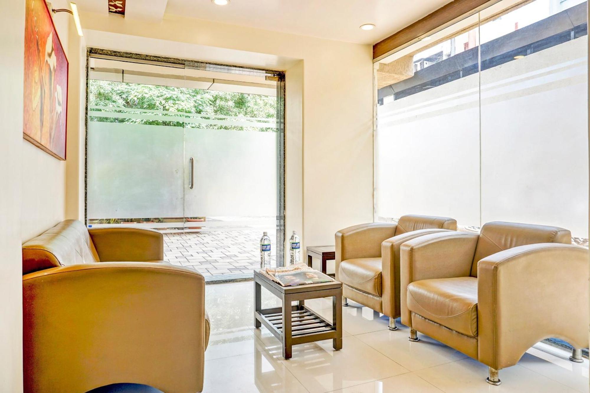 The Caves A Family Near Igi Airport 4* New Delhi